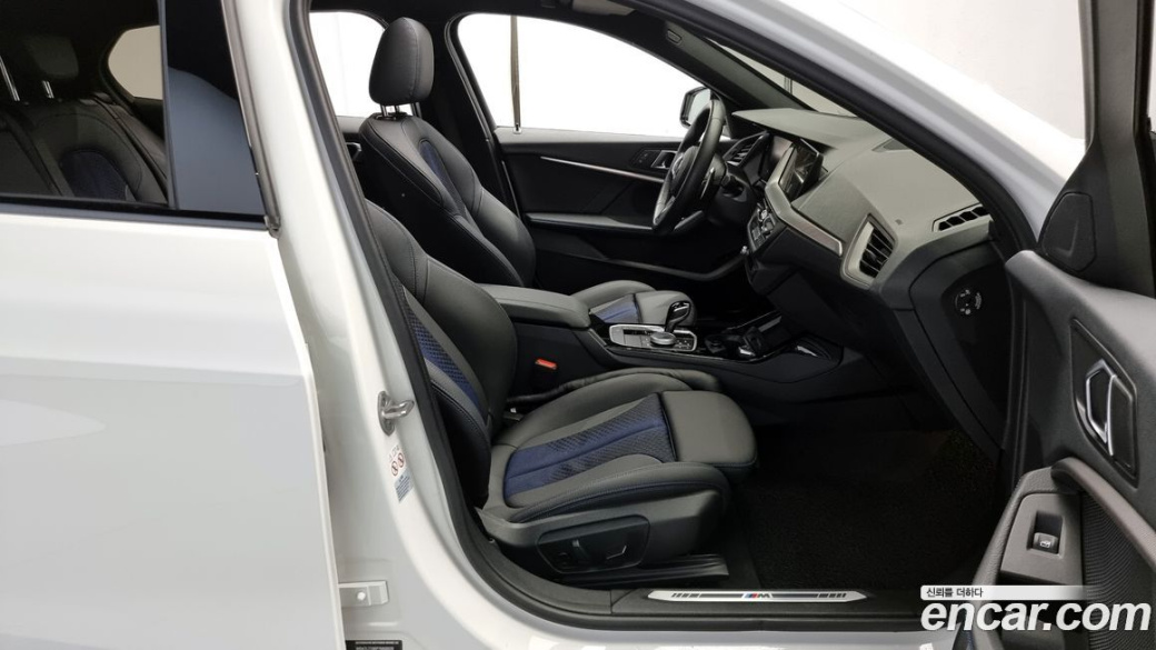 BMW 1-Series 120i M Sports, 2023