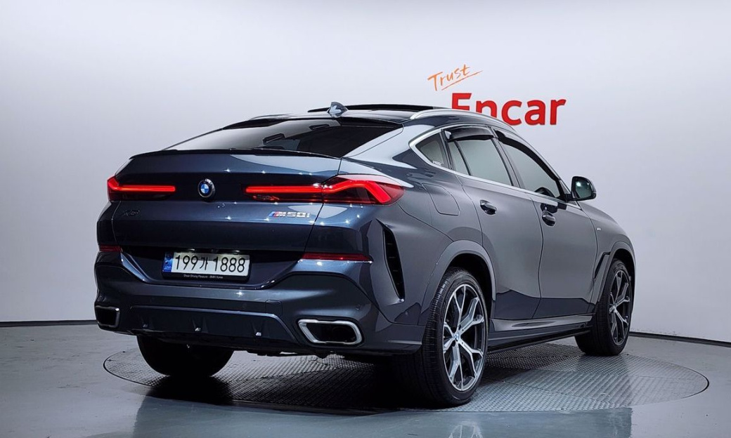 BMW X6 xDrive40i M Sport, 2022