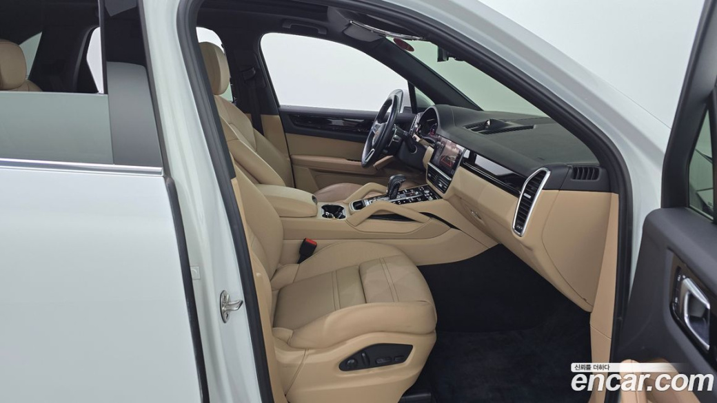 Porsche Cayenne 3.0, 2022