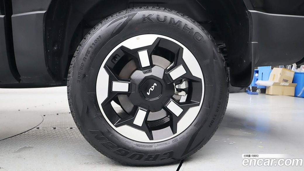 Kia Tasman 2.5T Gasoline 4WD, 2026