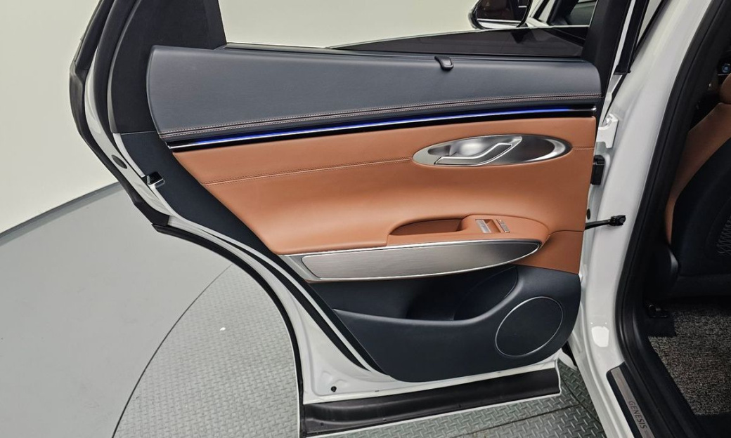 Genesis GV70 2.5T Gasoline AWD, 2025
