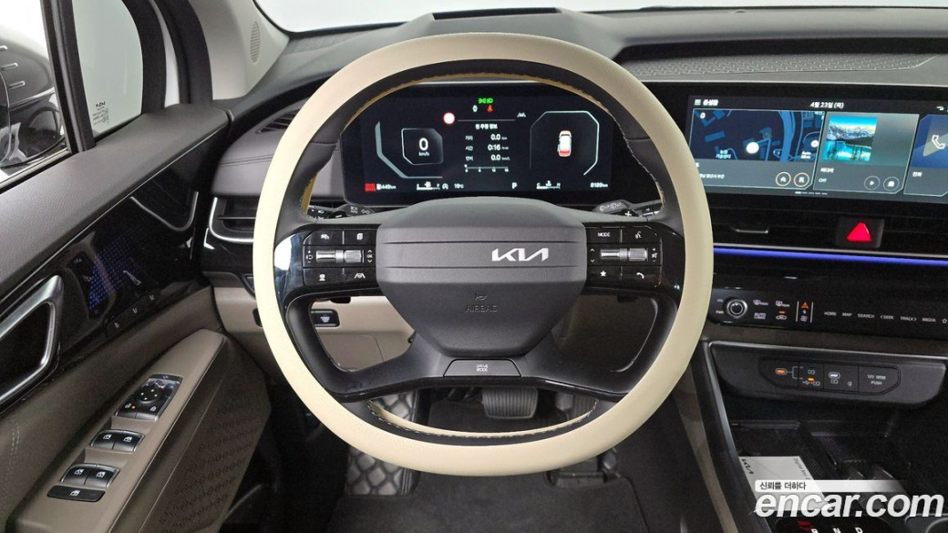 Kia Carnival 9-Seater Gravity, 2025