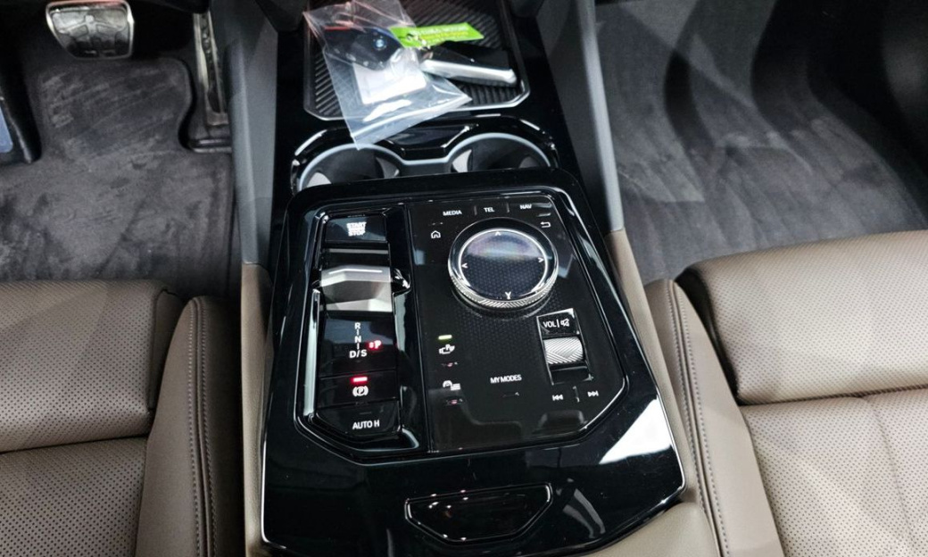 BMW 5-Series 520i M Sport, 2024