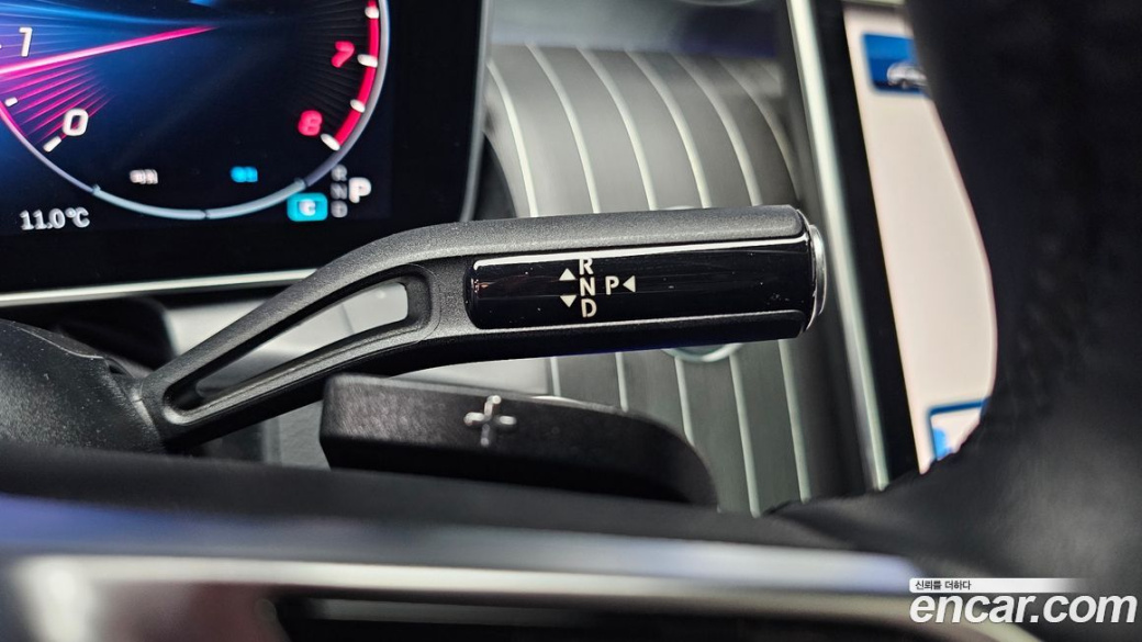 Mercedes-Benz GLC-Class GLC300 4MATIC Avnatgarde Coupe, 2025
