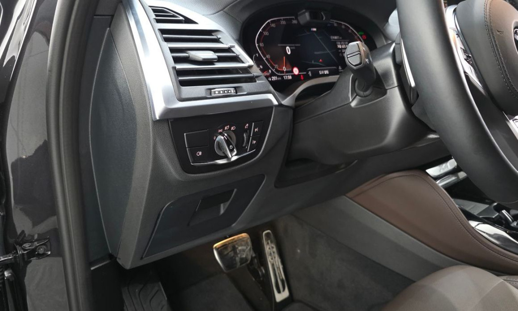 BMW X4 xDrive20d M Sport, 2025