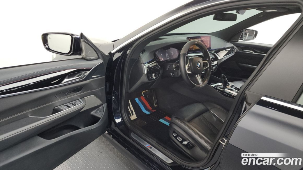 BMW Gran Turismo 640i xDrive M Sport, 2022