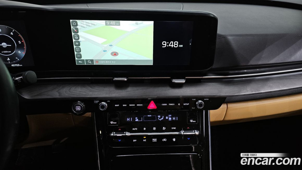 Kia Carnival 9-Seater Signature, 2023