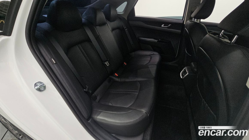 Kia K5 2.0, 2023