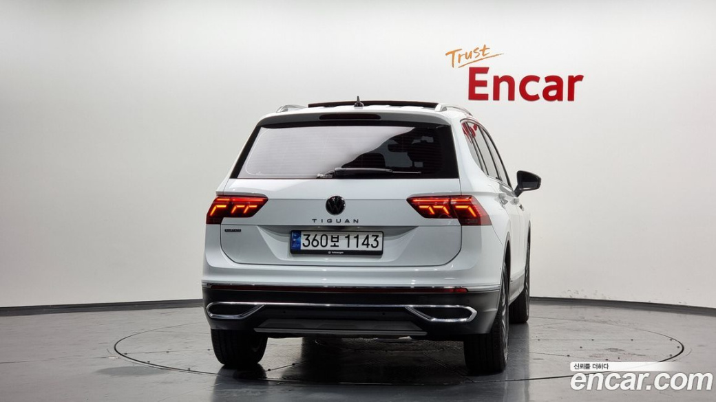 Volkswagen Tiguan 2.0 TSI Prestige, 2023