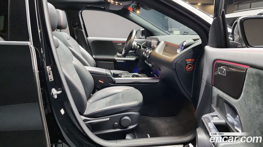 Mercedes-Benz GLA-Class GLA250 4MATIC, 2022