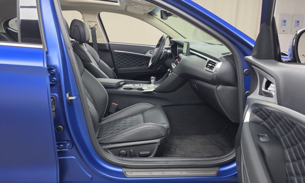 Genesis G70 Gasoline 2.5T 4WD, 2025