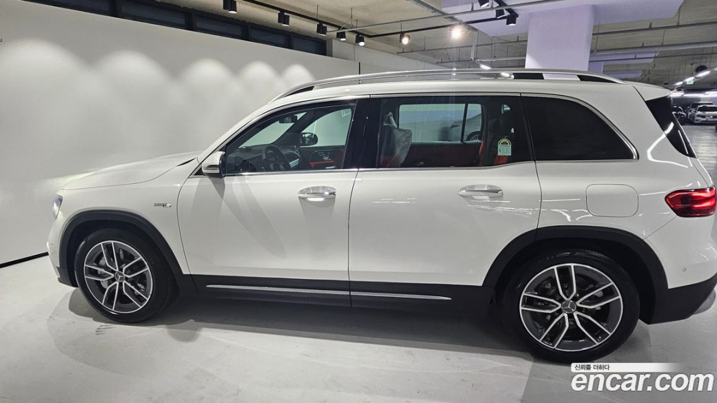 Mercedes-Benz GLB-Class AMG GLB35 4MATIC, 2025