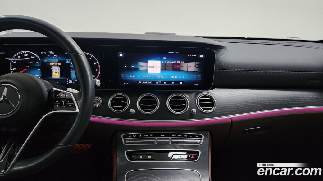 Mercedes-Benz E-Class E250 AMG Line, 2023