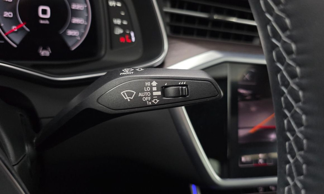 Audi A6 45 TFSI Quattro Premium, 2025