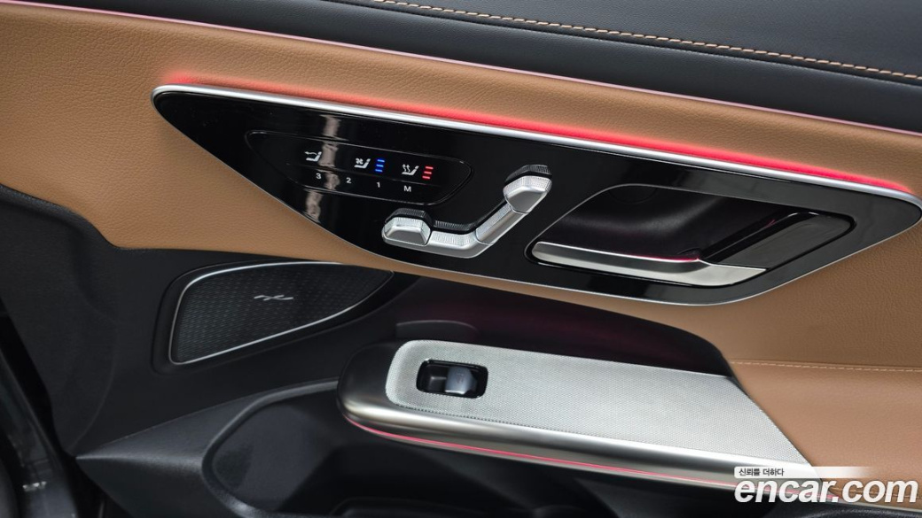 Mercedes-Benz CLE-Class CLE200 Cabriolet, 2025