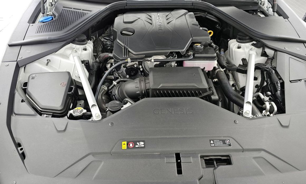 Genesis G80 Gasoline 2.5 Turbo AWD, 2025