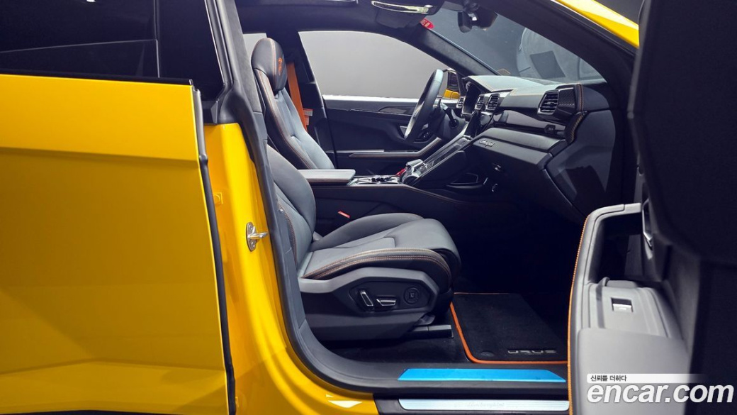 Lamborghini Urus 4.0 V8 S, 2024