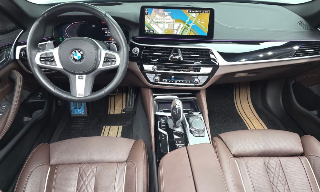 BMW 5-Series 530i xDrive M Sport Package, 2023