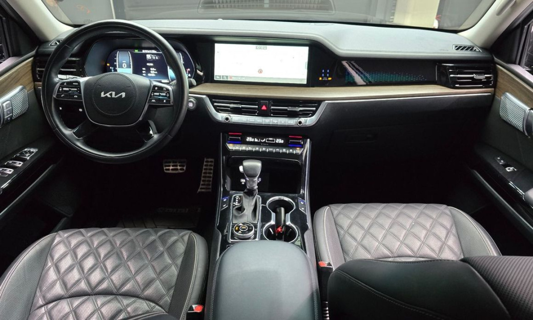 Kia Mohave Diesel 3.0 4WD 6-Seater, 2022