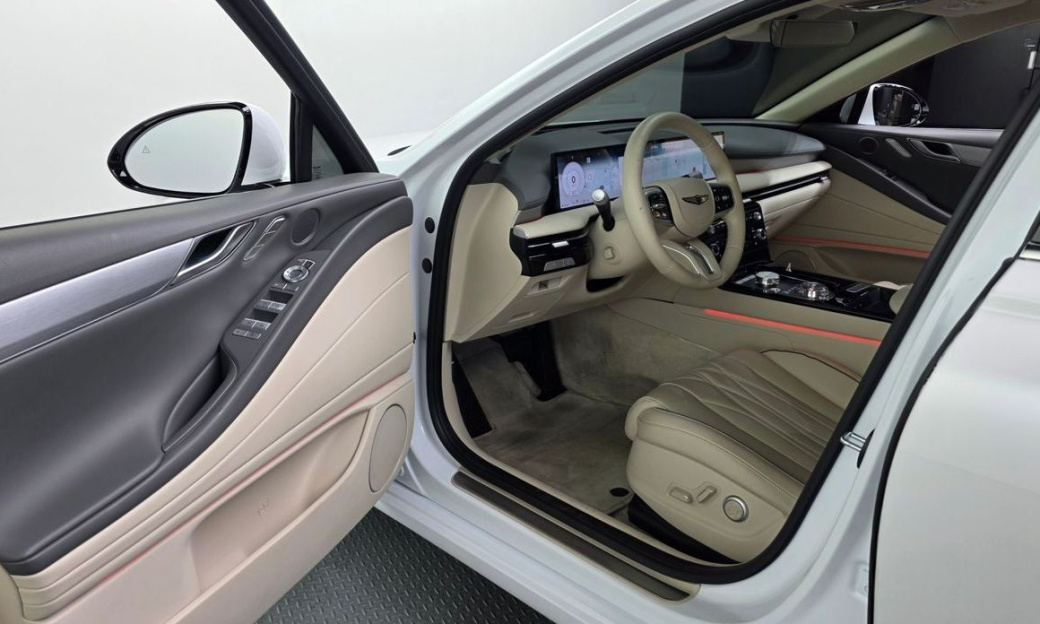 Genesis G80 Gasoline 2.5 Turbo AWD, 2025