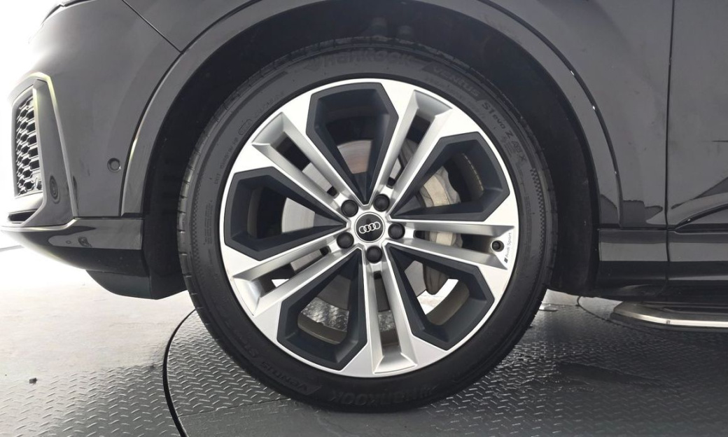 Audi Q7 55 TFSI Quattro Premium, 2022