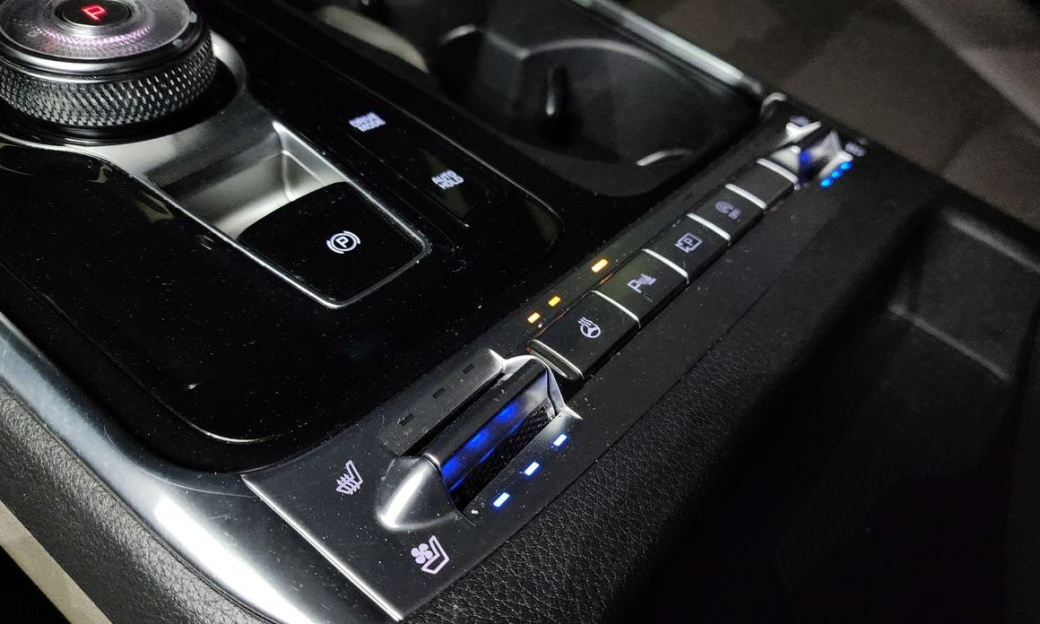 Kia Carnival 7-Seater Noblesse, 2024