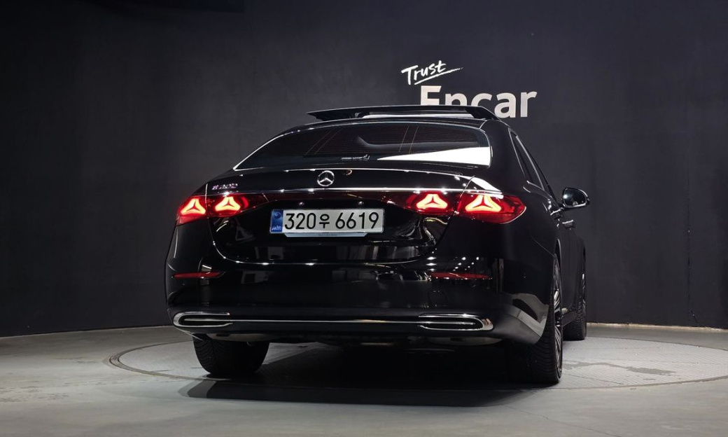 Mercedes-Benz E-Class E200 Avantgarde, 2025