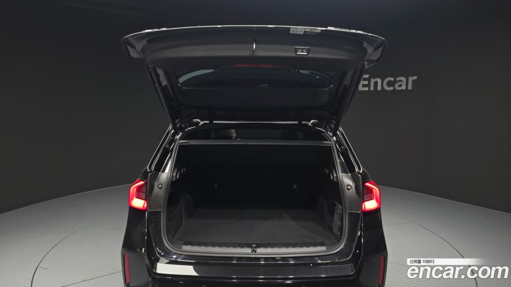 BMW X1 xDrive 20i M Sport, 2025
