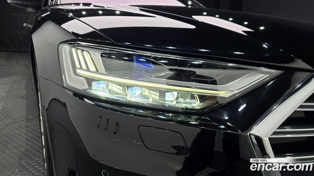 Audi A8 55 TFSI Quattro LWB, 2021