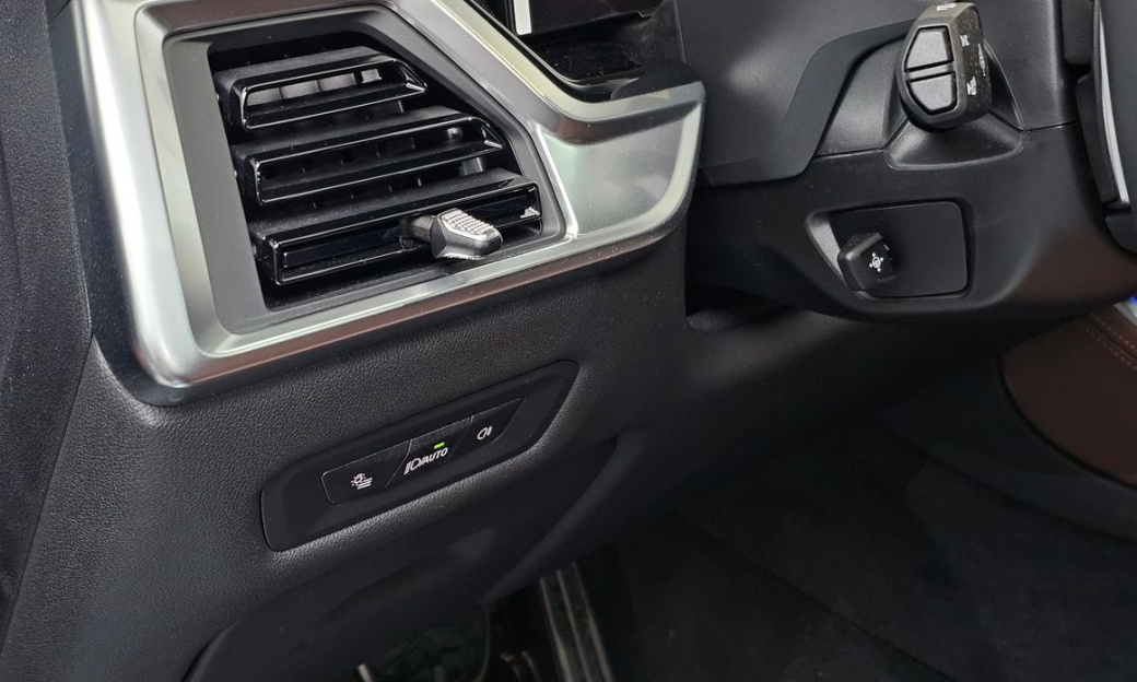 BMW X5 xDrive 40i M Sport, 2025