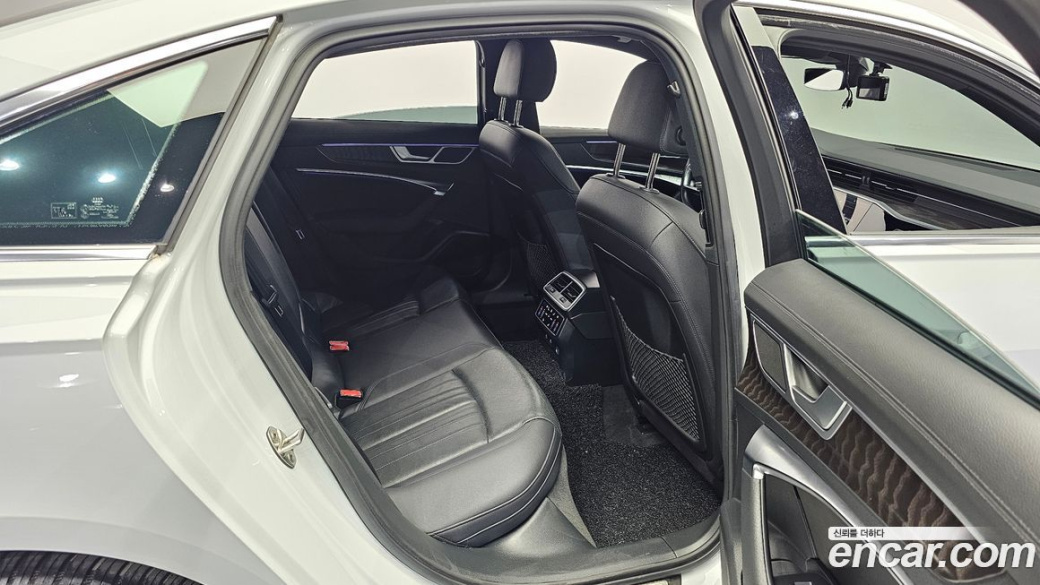 Audi A6 45 TFSI Premium, 2023