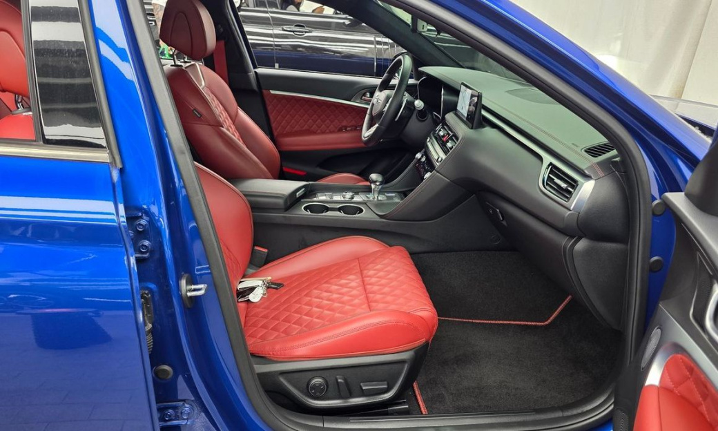 Genesis G70 Gasoline 2.5T 2WD, 2024