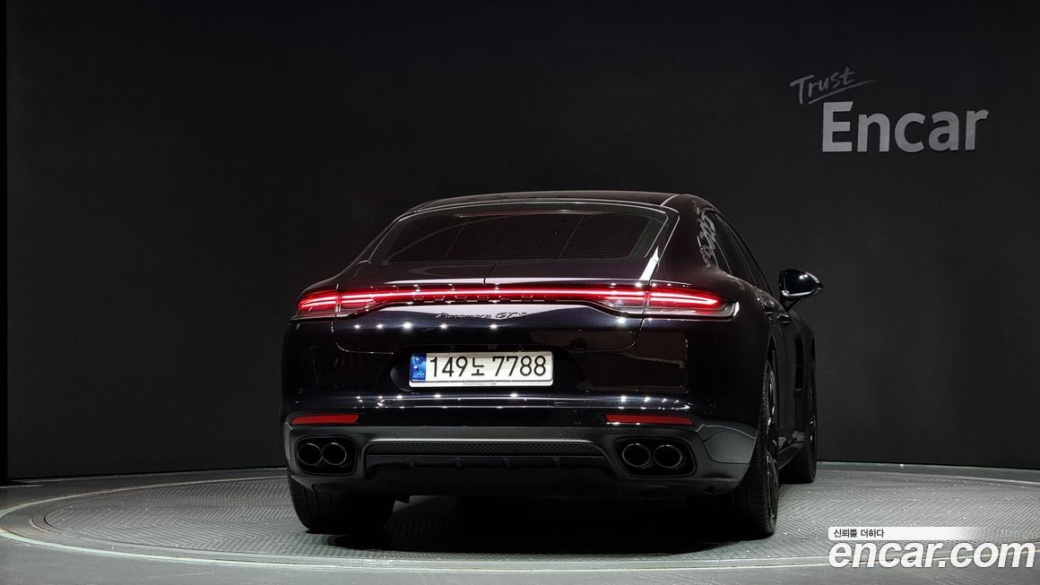 Porsche Panamera 4.0 GTS, 2023