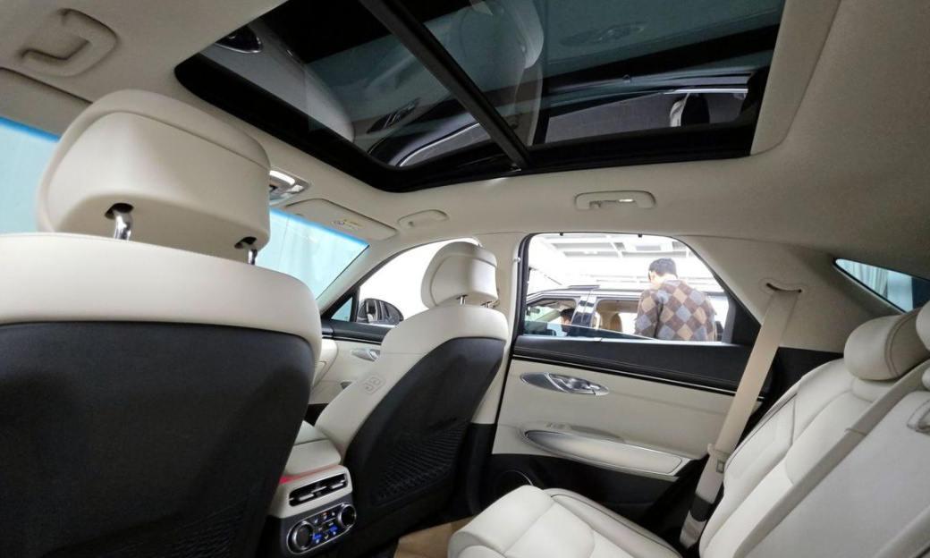 Genesis GV70 2.5T Gasoline AWD, 2022