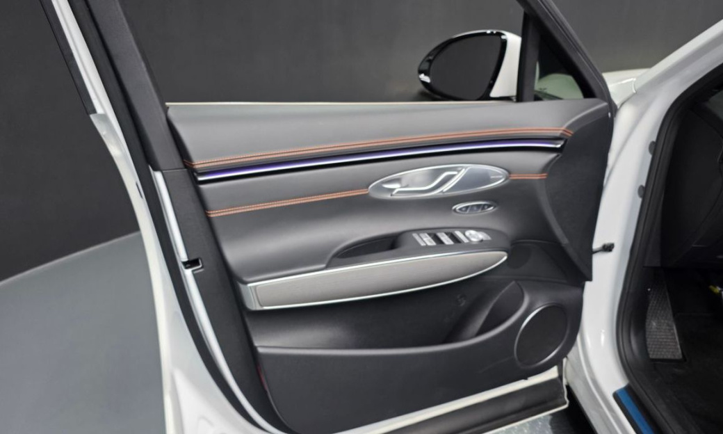 Genesis GV70 2.5T Gasoline AWD, 2025