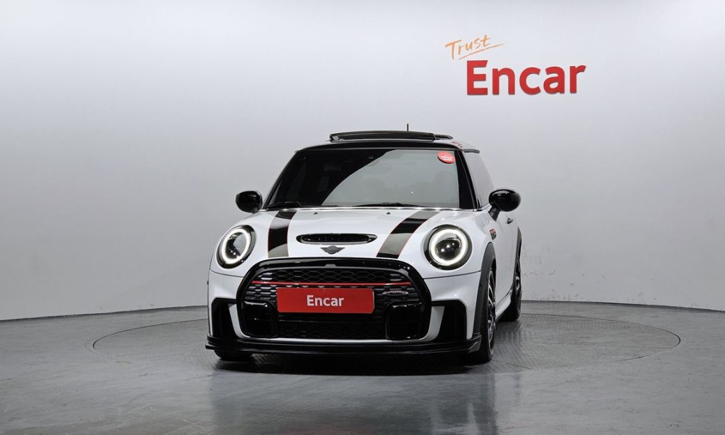 Mini Cooper JCW, 2024
