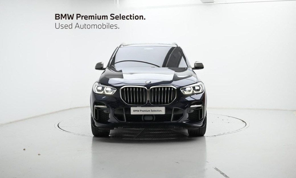 BMW X5 M50i, 2022
