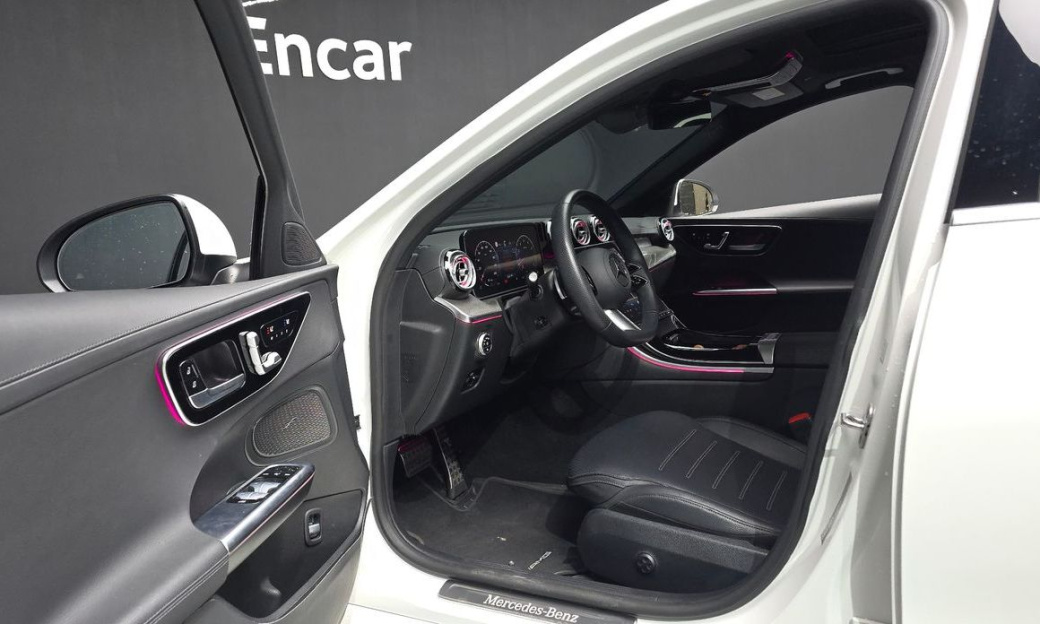 Mercedes-Benz C-Class C200 AMG Line, 2024