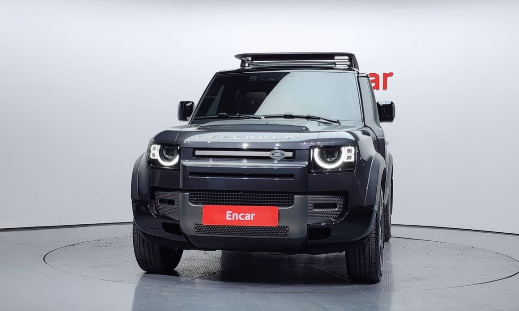 Land Rover Defender 110 P300 X-Dynamic SE, 2025