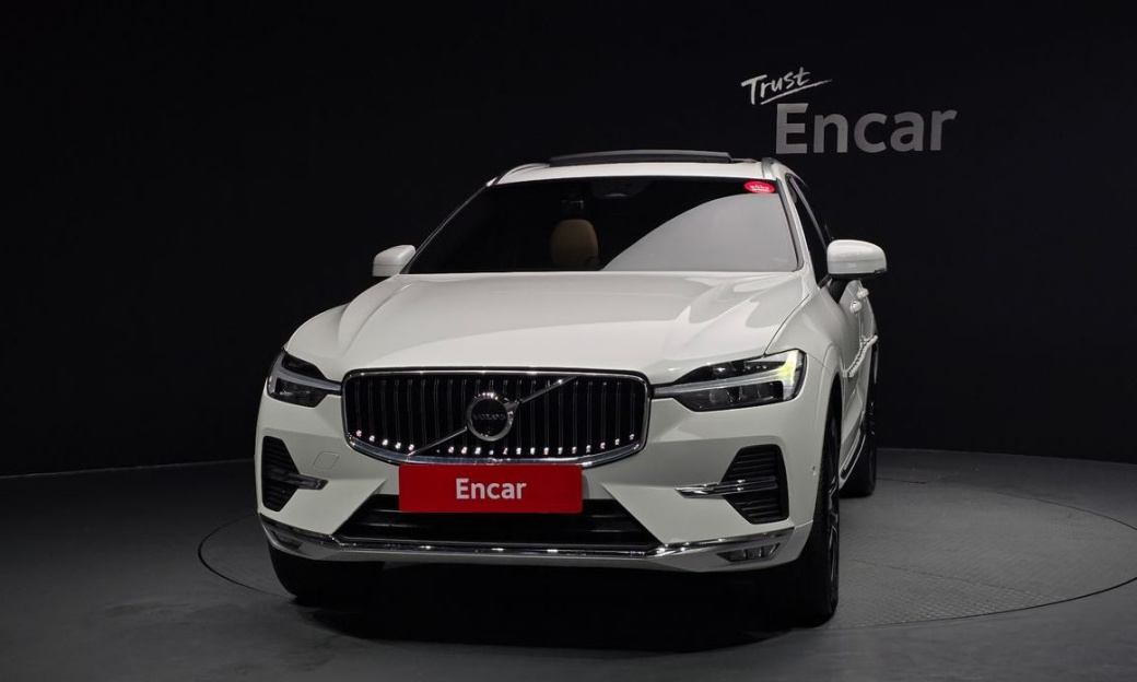 Volvo XC60 B6 Ultimate Bright, 2024