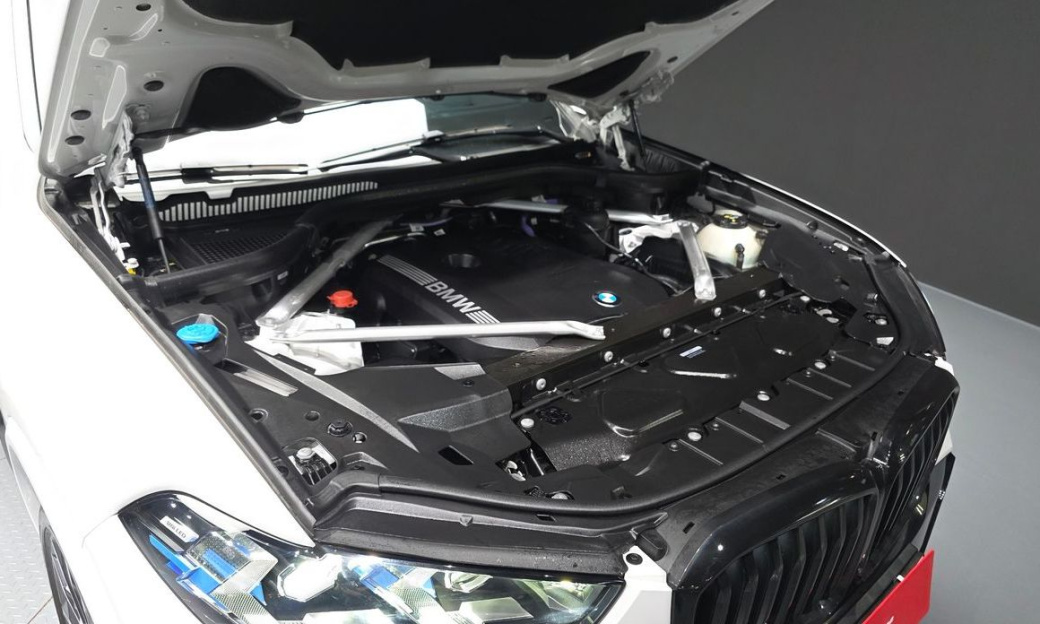 BMW X5 xDrive 40i M Sport, 2025