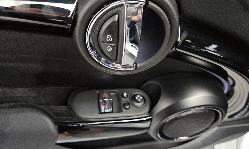 Mini Cooper JCW, 2024