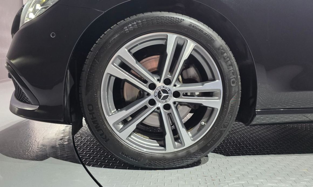 Mercedes-Benz E-Class E250 Avantgarde, 2023