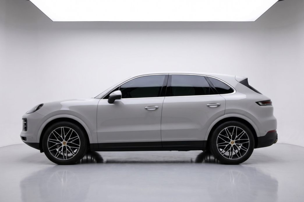 Porsche Cayenne 3.0, 2024