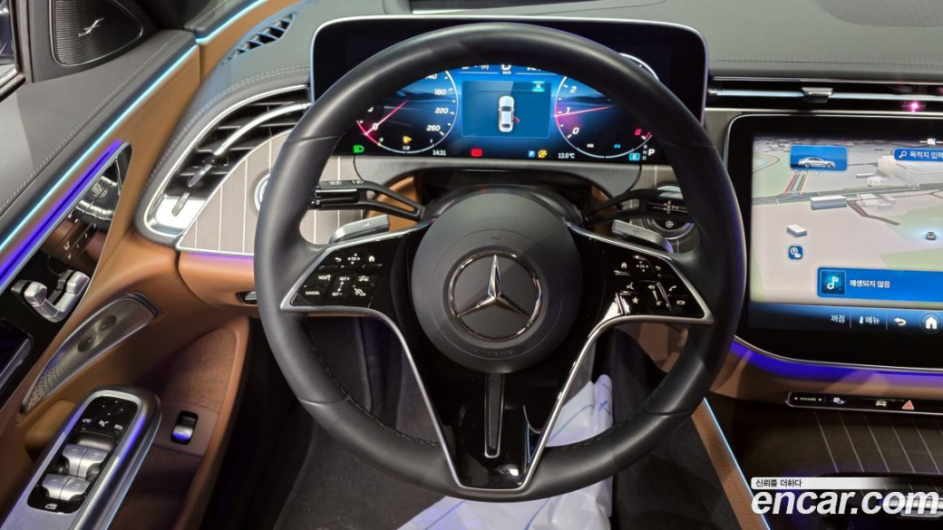 Mercedes-Benz E-Class E300 4MATIC Exclusive, 2024
