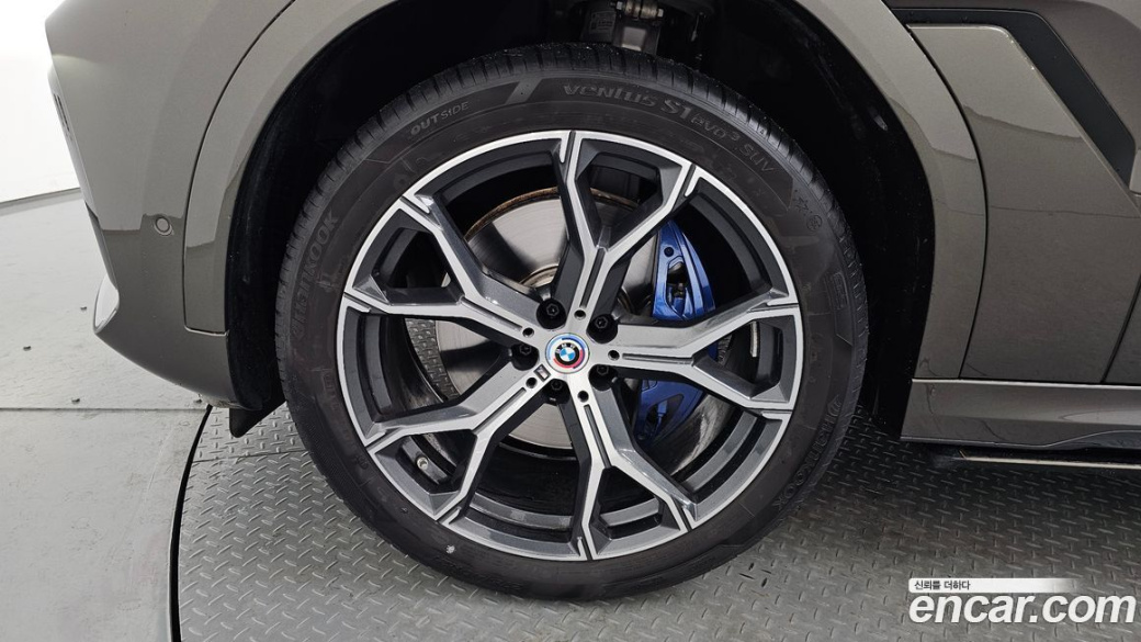 BMW X6 xDrive40i M Sport, 2023