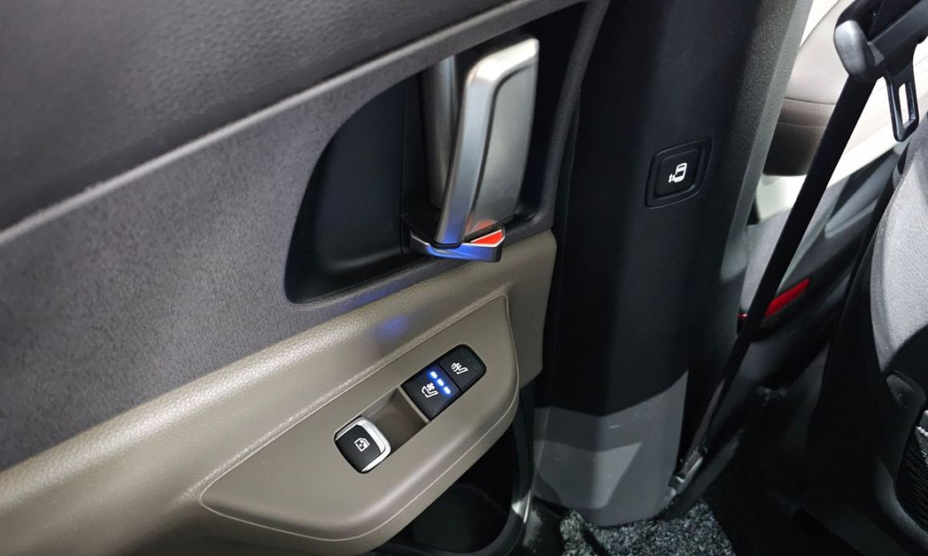 Kia Carnival 7-Seater Noblesse, 2024