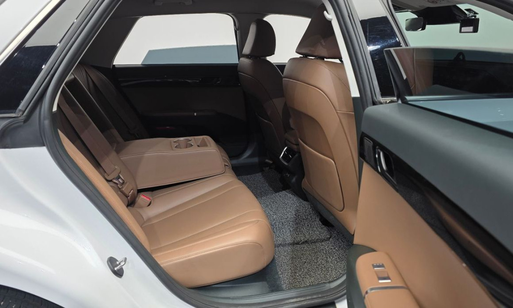 Hyundai Grandeur 2,5 Gasoline 2WD, 2023