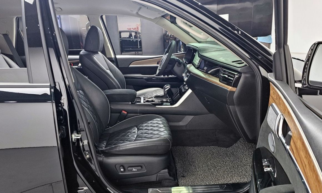 Kia Mohave Diesel 3.0 4WD 6-Seater, 2021