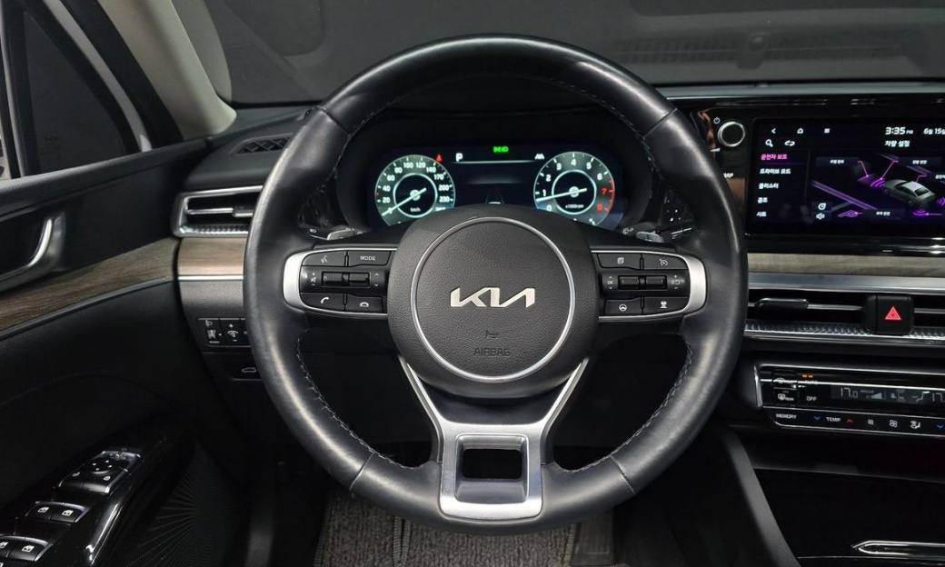 Kia K5 2.0, 2022